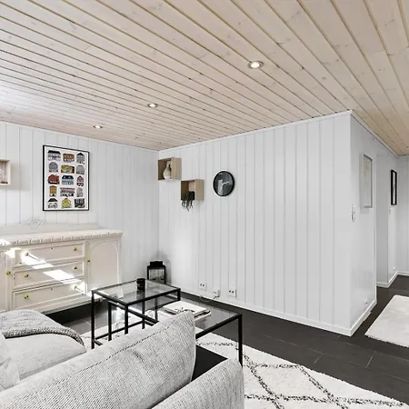 House In - Close To Ons 2024 شقة