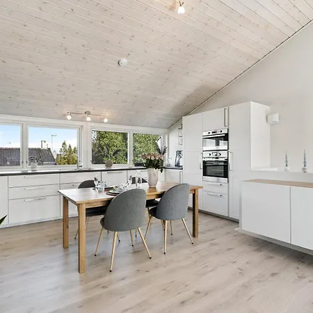 House In - Close To Ons 2024 Apartament *