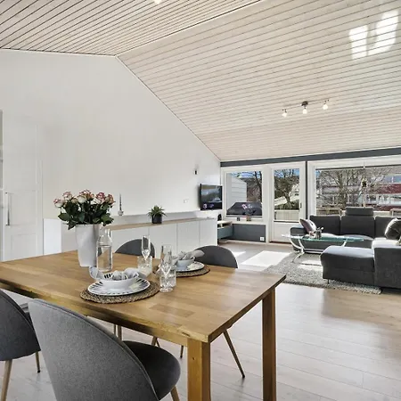 House In - Close To Ons 2024 ستافانجر